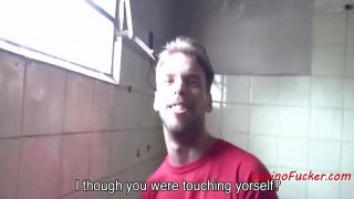 Get 5000 pesos quickly: no age, girl, or babe involved